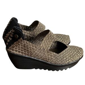 Bernie Mev Lulia Bronze Woven Wedge Shoe, New in Box